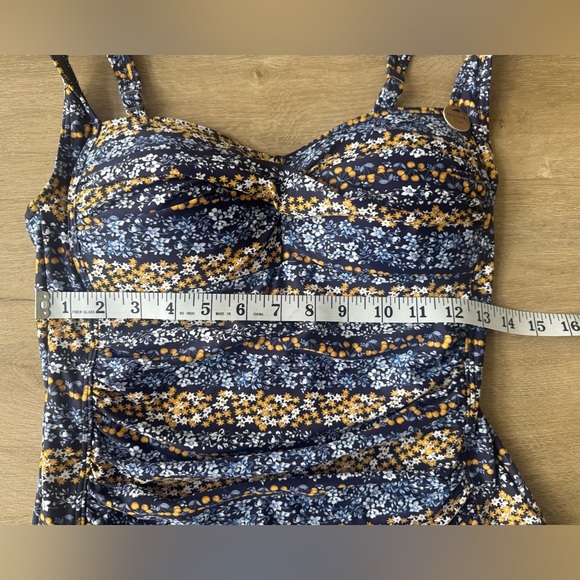 New Niptuck Joanne One Piece Floral Cherry Print Navy Blue SZ 8 - Picture 4 of 10